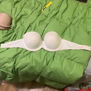 Nictorias secret strapless bra white